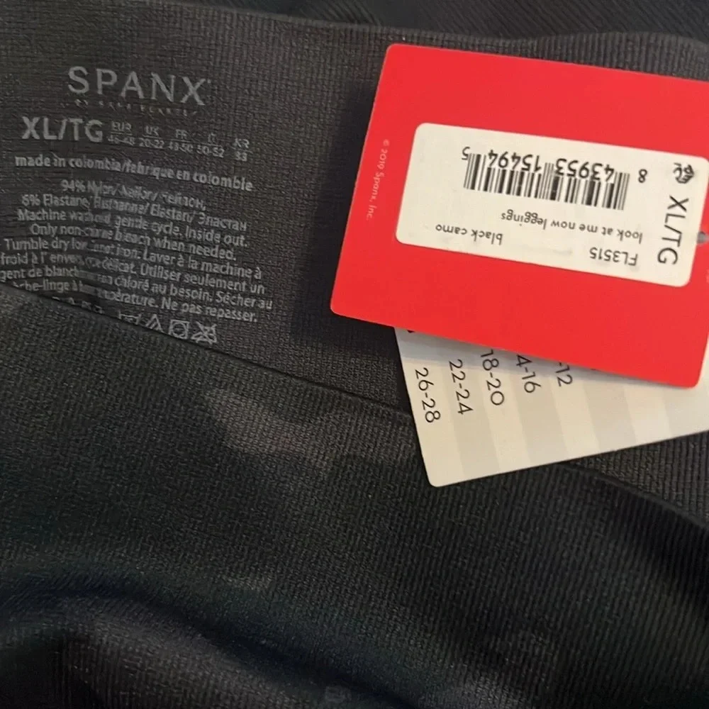 Spanx Look At Me Now High Waisted Stretch Leggings Pants Black Camo Size XL